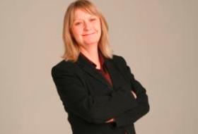 Eileen Robinson, da donna manager a muratrice. Lavorer� per Habitat Humanity